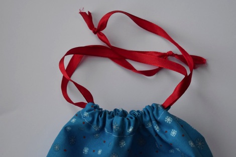 How to make fabric gift bags instructions 5